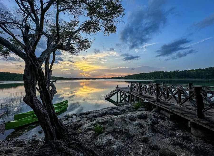 Punta Laguna view lake